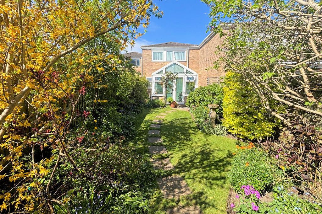 Property photo 1 of 18 Rear
