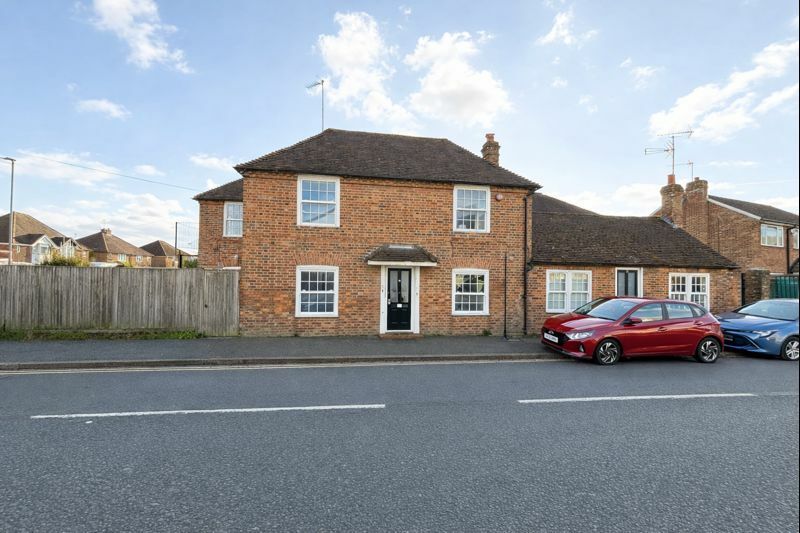 Property photo 1 of 11