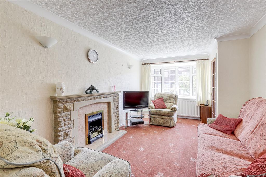 Property photo 2 of 15 2051.Jpg