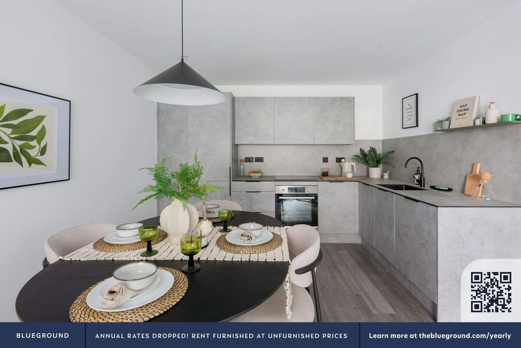 Property photo 3 of 31 Dining Area