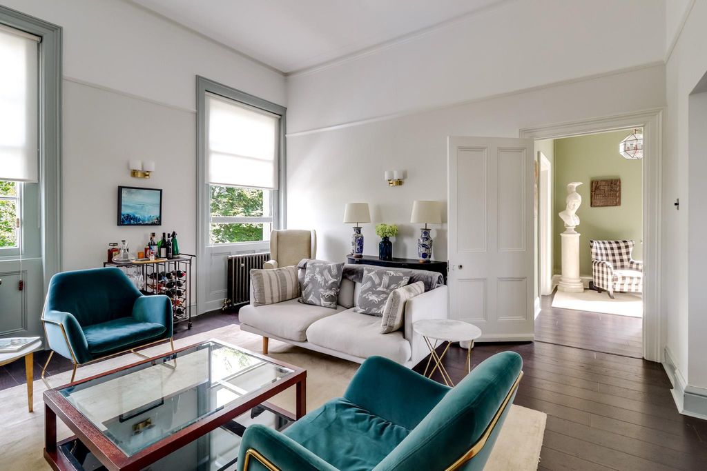 Additional image 12 of 3 bed flat for saleMontpellier Grove, Cheltenham, Gloucestershire GL50