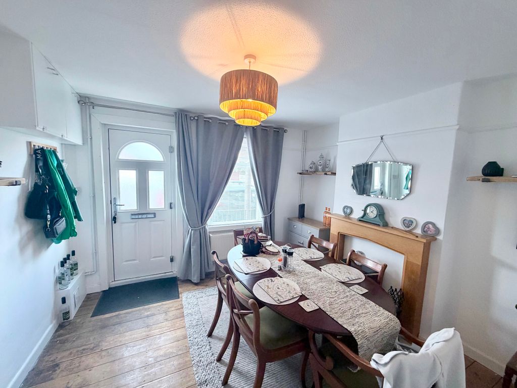 Property photo 2 of 13
