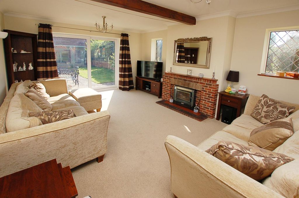 Property photo 2 of 21