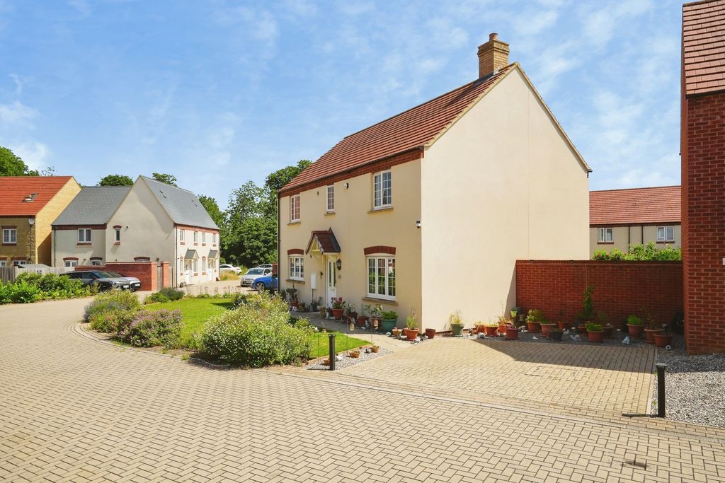 Property photo 2 of 19 Pbox-Img.Jpg