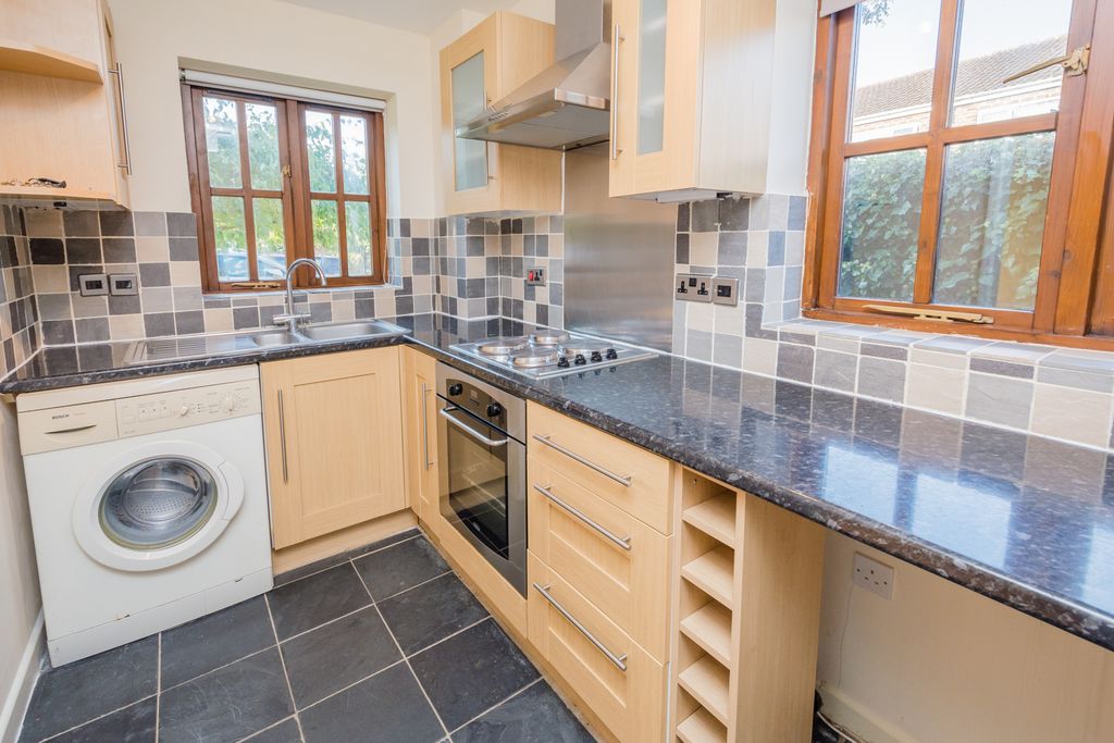 Property photo 3 of 9