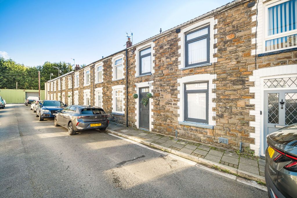 Property photo 2 of 36