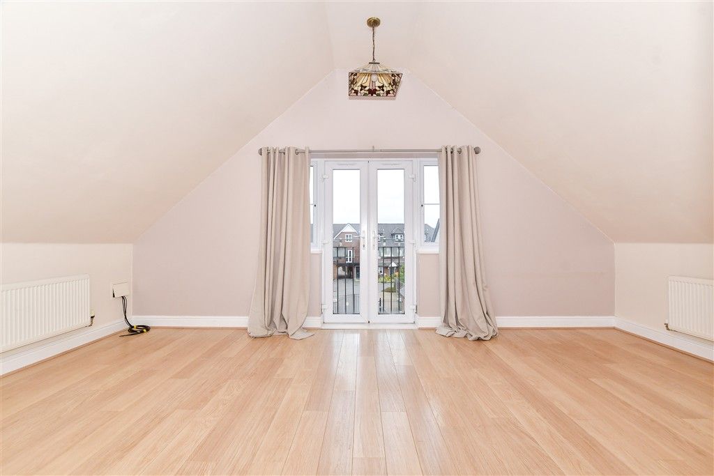 Property photo 3 of 7 Lounge/Diner