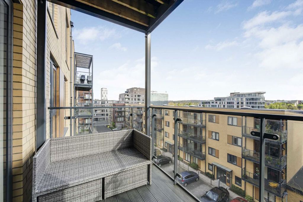 Property photo 3 of 6