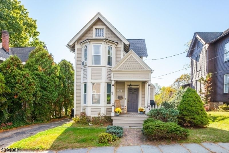 Property photo 3 of 8 <Alttext/>