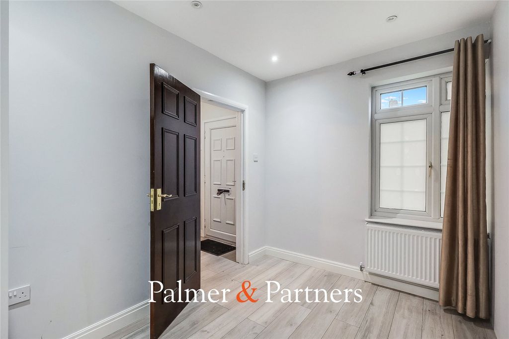 Property photo 3 of 10 Picture No. 03