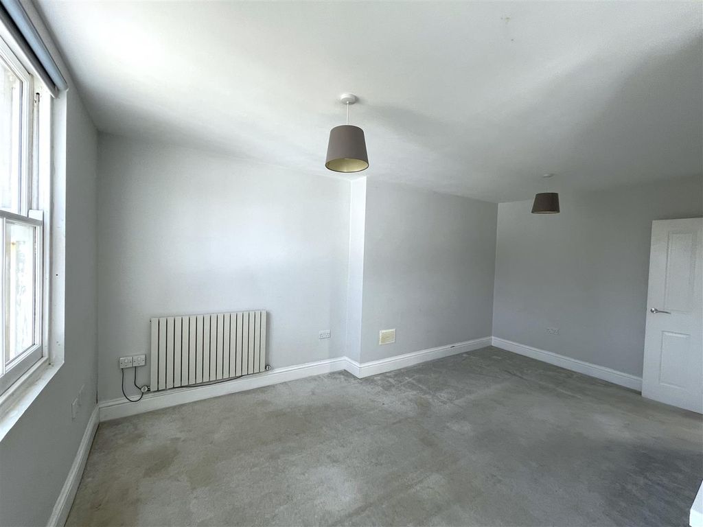 Property photo 3 of 12 Living Room.Jpg