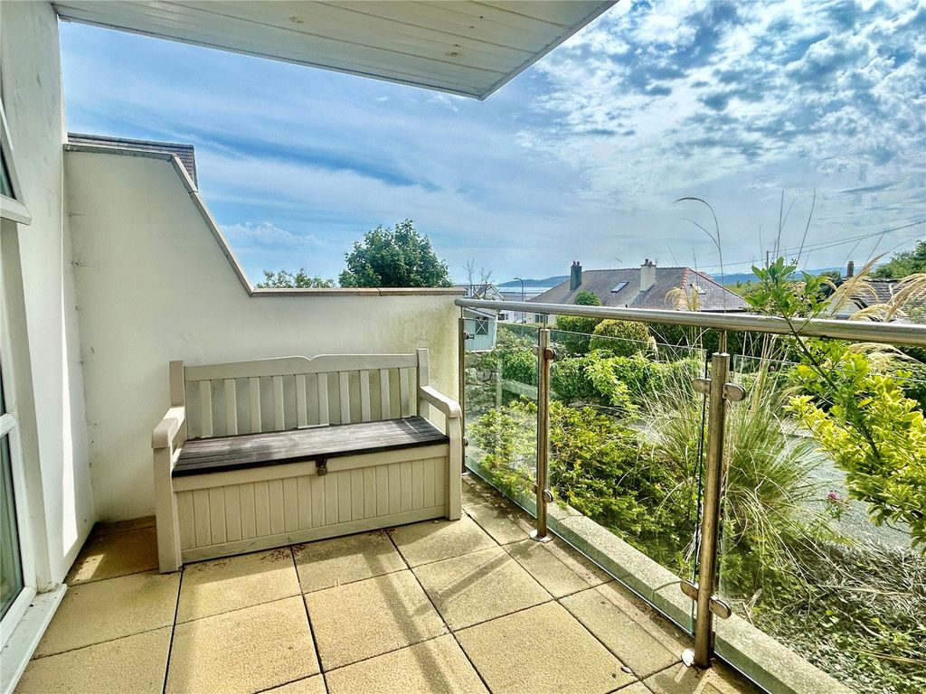 Property photo 3 of 13 Picture No. 01