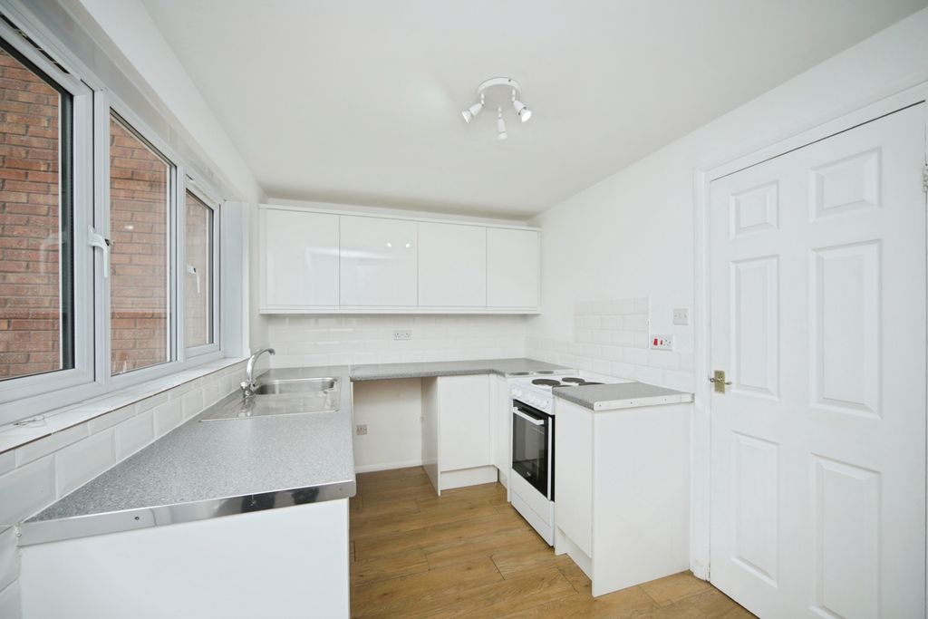 Property photo 2 of 13 Photo