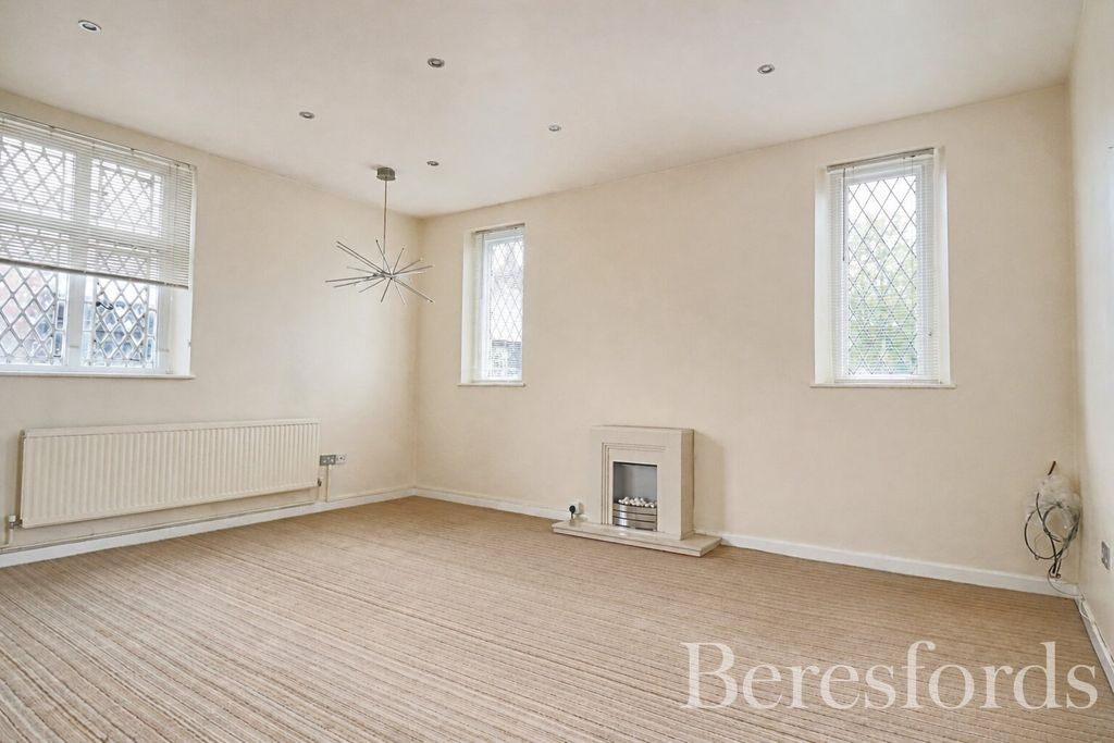 Property photo 3 of 13 Picture No. 16
