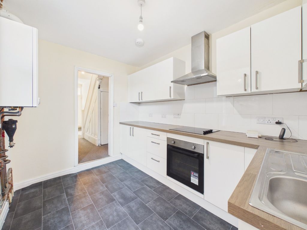 Property photo 3 of 12 4838183