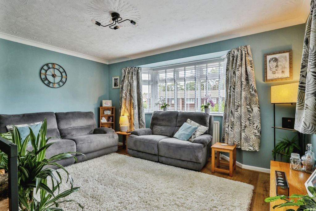 Property photo 3 of 20