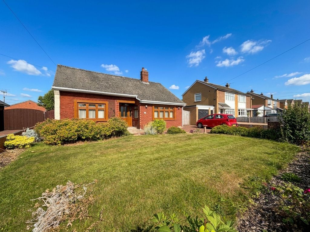 Property photo 1 of 16 London Road