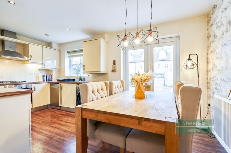 Property photo 2 of 28 Photo 23