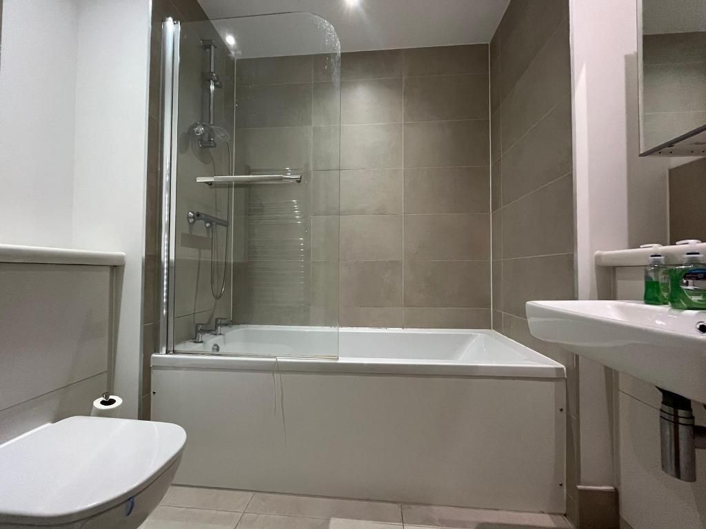 Property photo 3 of 4