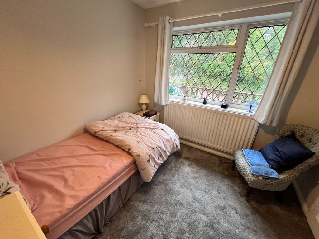 Property photo 3 of 14 4835504