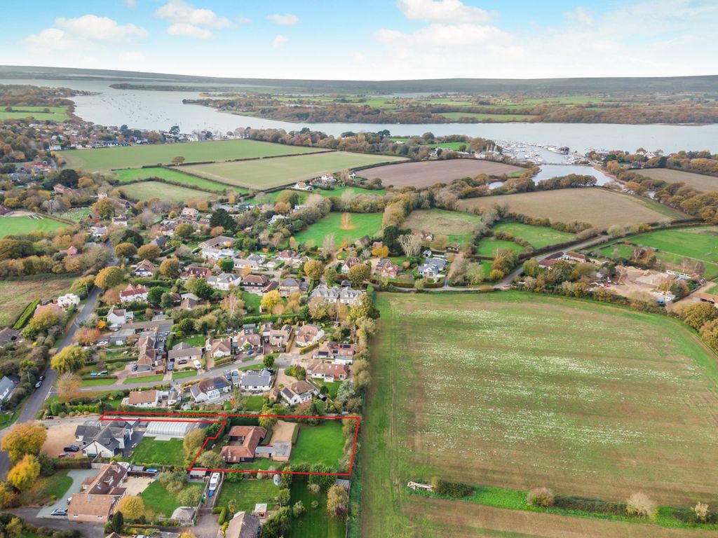 Property photo 1 of 16 Picture No. 02