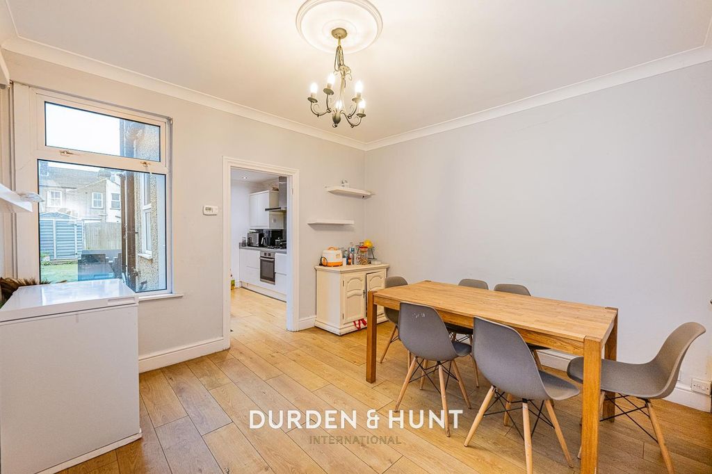 Property photo 2 of 12 Clifton-6.Jpg