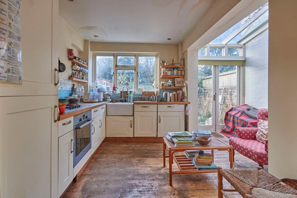 Property photo 3 of 11 Kitchen Breakfast Room