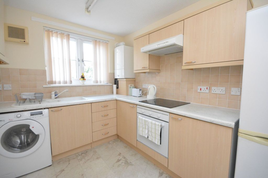 Property photo 3 of 9