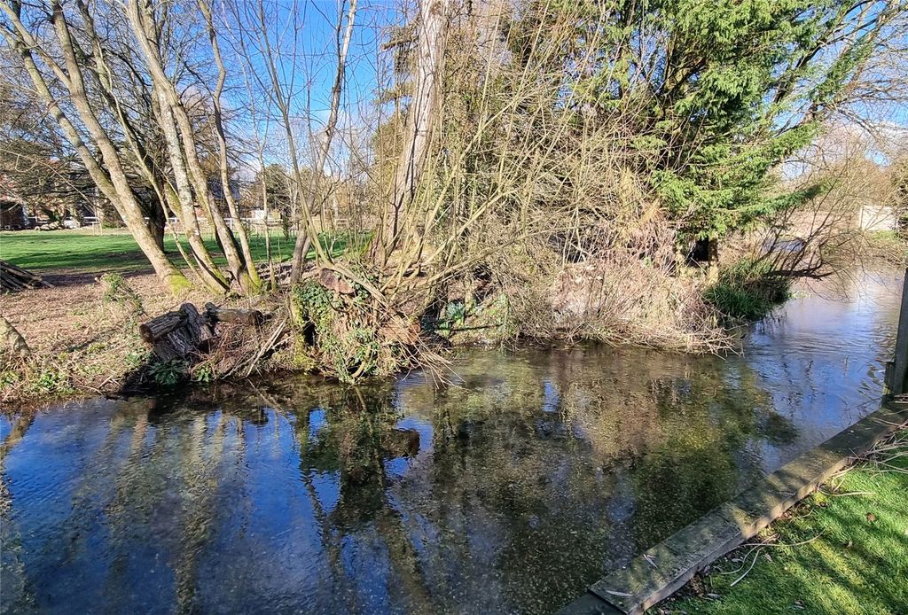 Property photo 2 of 20 Picture No. 54