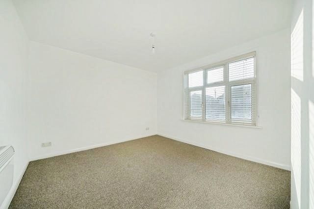 Property photo 3 of 8 Pbox-Img.Jpg