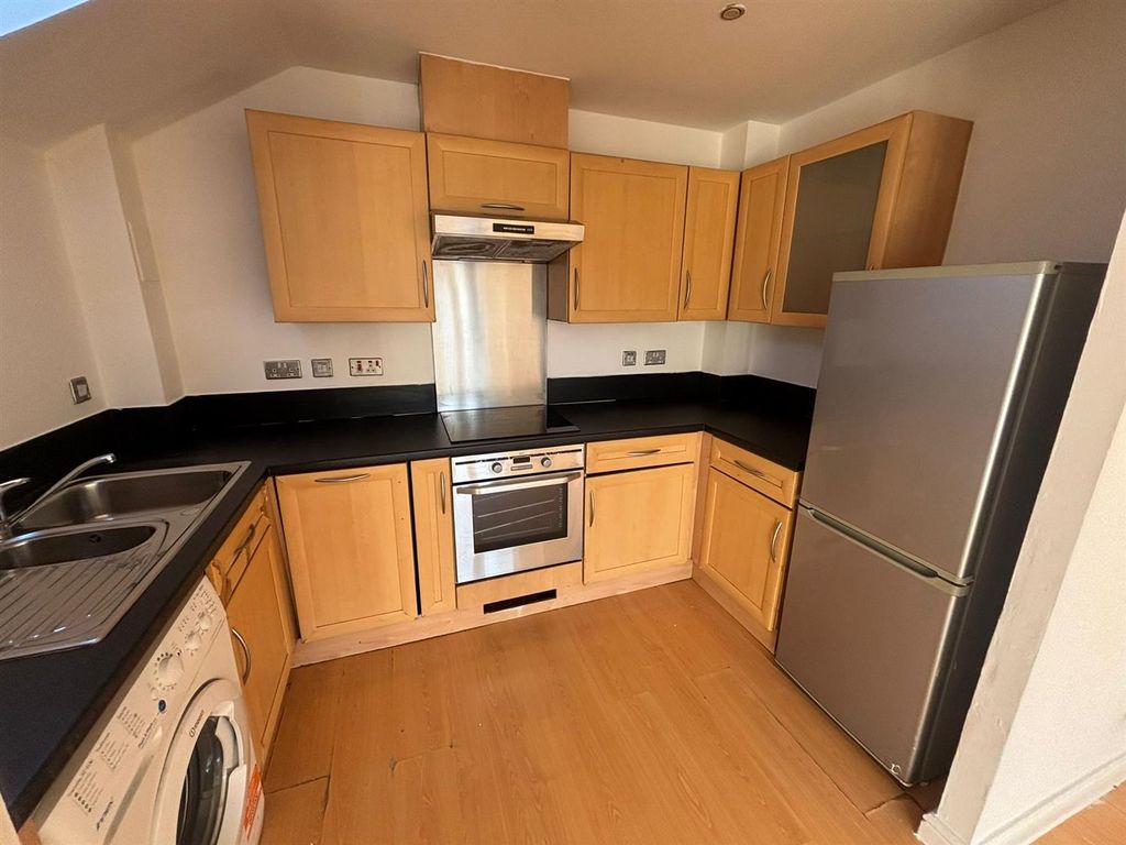 Property photo 2 of 11 Whatsapp Image 2025-12-04 At 11.43.57_Ef6564Bf.Jpg