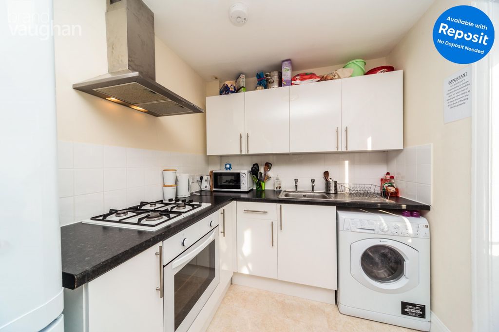 Property photo 1 of 10 (Main)