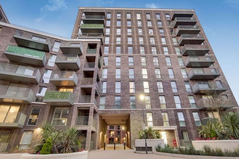 Property photo 1 of 8 d480432cc6E51B4c65847482216F06Aa94A2198797937c29E3