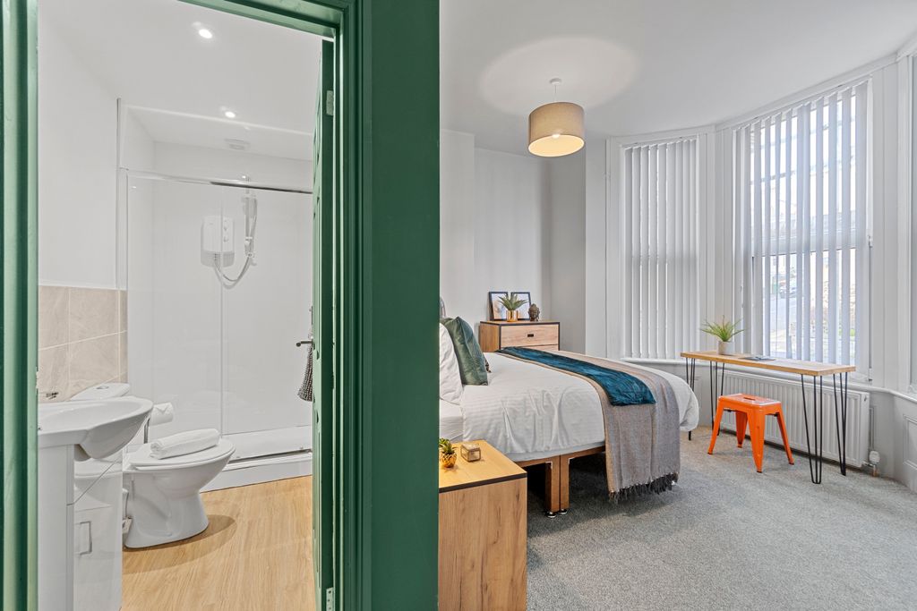 Property photo 1 of 8 0029