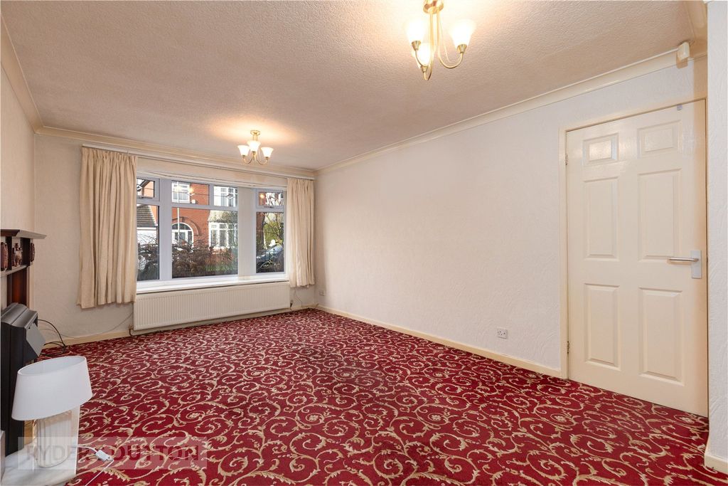 Property photo 2 of 20 Lounge