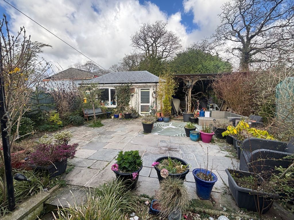 Property photo 2 of 26