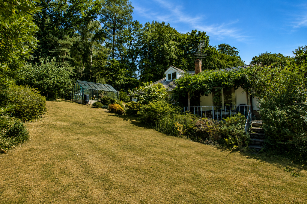 Property photo 2 of 26
