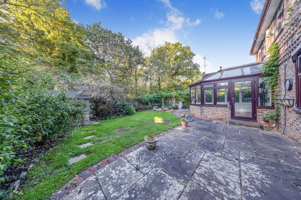 Property photo 2 of 19