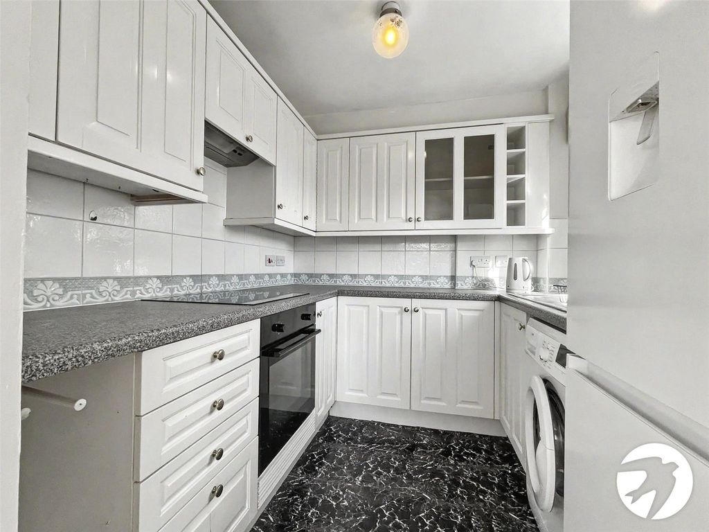 Property photo 3 of 7 Picture No. 04
