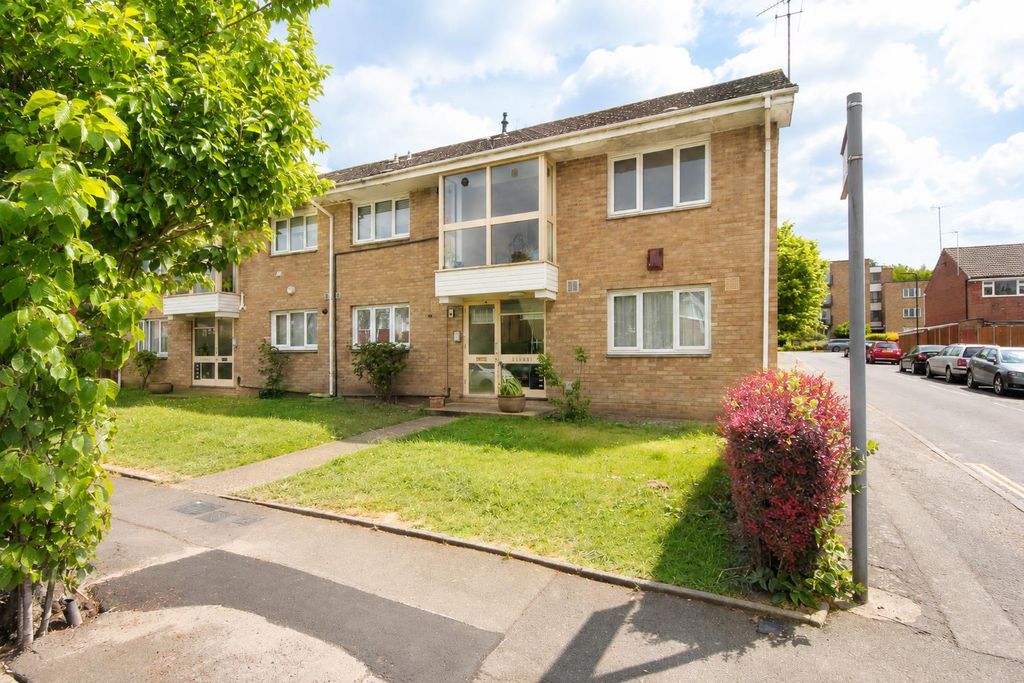 Property photo 1 of 6