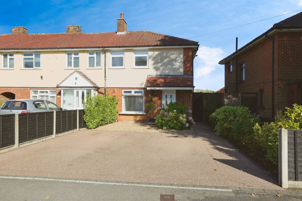 Property photo 1 of 13