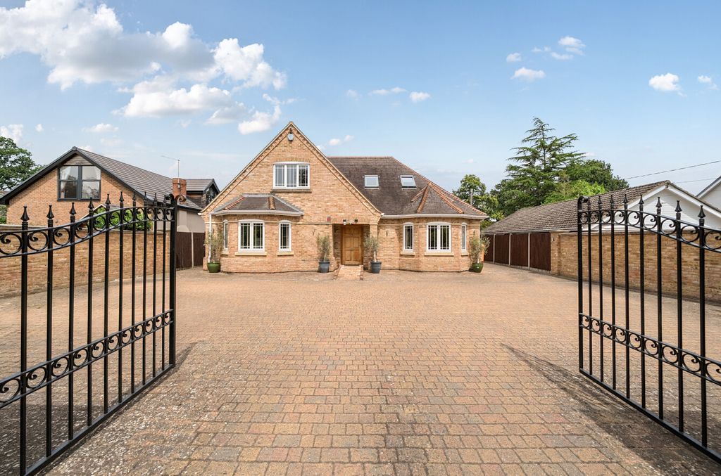Property photo 1 of 39 1472172-1-6A2Ff90...