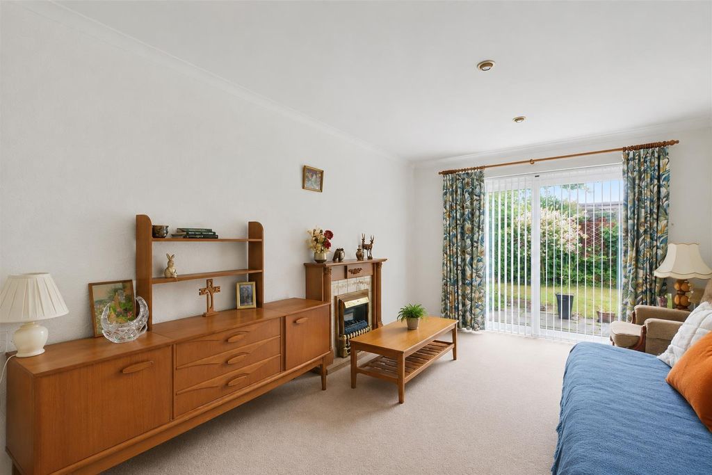 Property photo 2 of 13 Calverton 2.Png