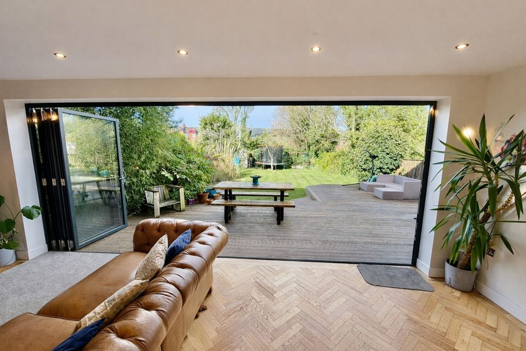 Property photo 3 of 26 Open Plan Living