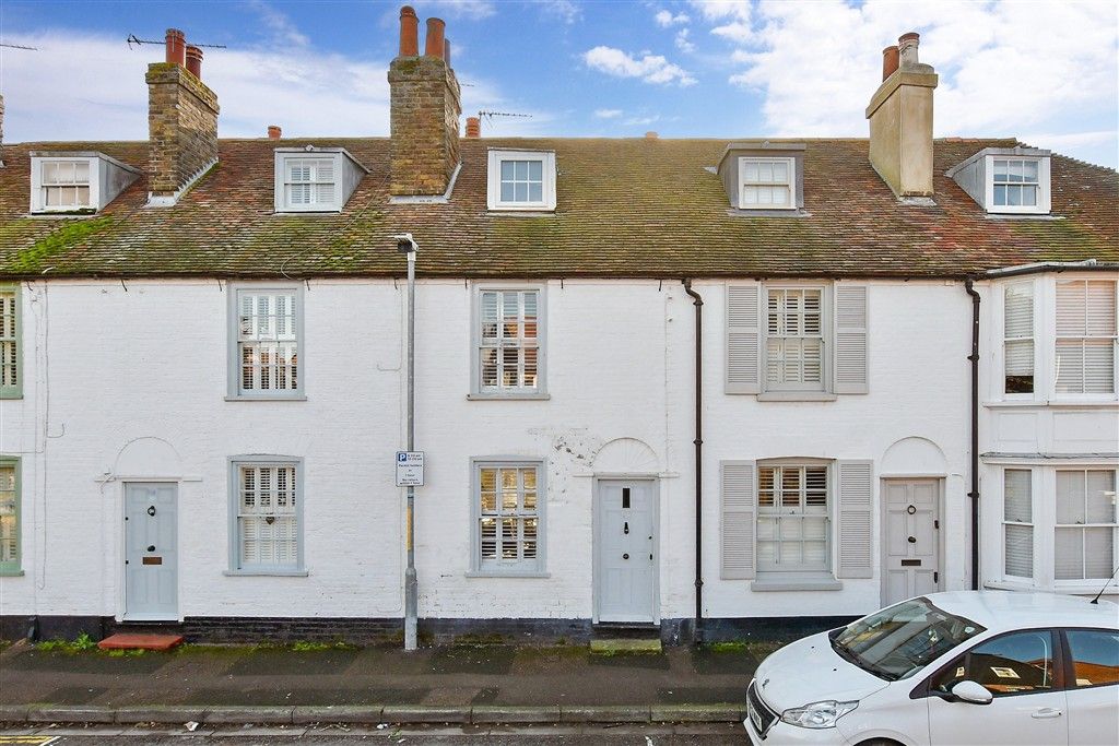 Property photo 1 of 12 Web