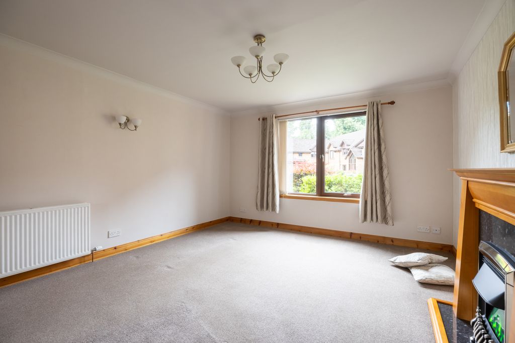 Property photo 3 of 20