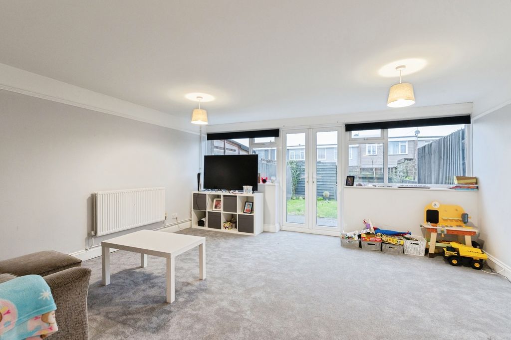 Property photo 3 of 14 Pbox-Img.Jpg