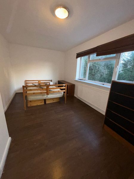 Property photo 1 of 5 Cover