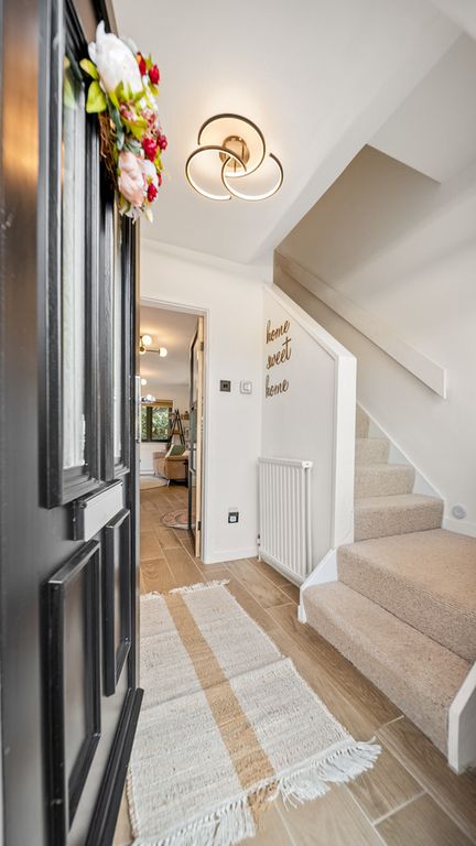 Property photo 2 of 41