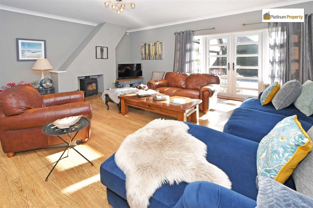 Property photo 2 of 35 Rah_9376.Jpg